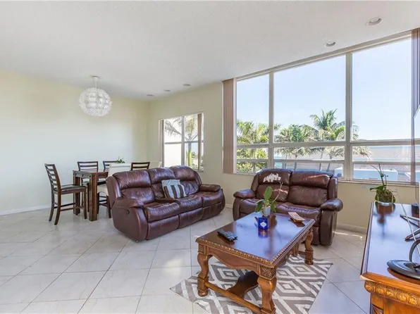 326 Harrison Street #302a, Hollywood, FL 33019