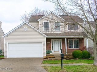 9504 River Trail Dr, Louisville, KY 40229