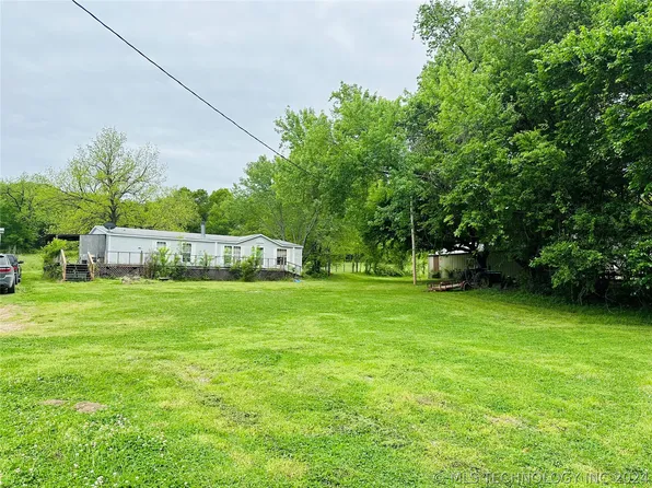 16940 Holly Rd, Henryetta, OK 74437