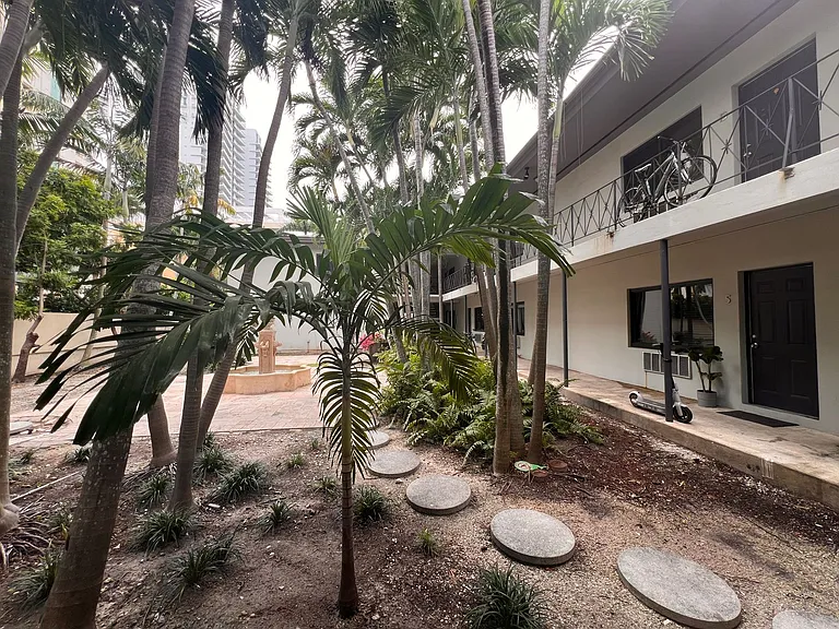 3201 Aviation Ave — Photo 18