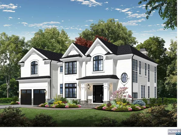 11 Chestnut Dr, Glen Rock, NJ 07452