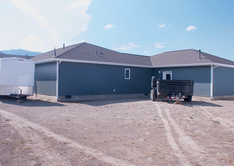 2nd image of 132 S Windsor Dr #6