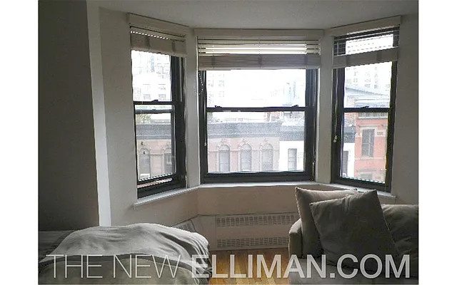 Rented by Douglas Elliman | media 21