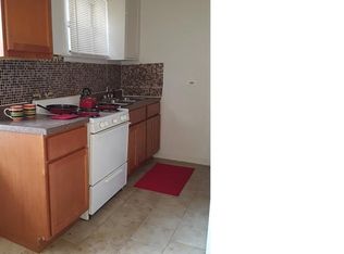 925 E Marquette Rd, Chicago, IL 60637