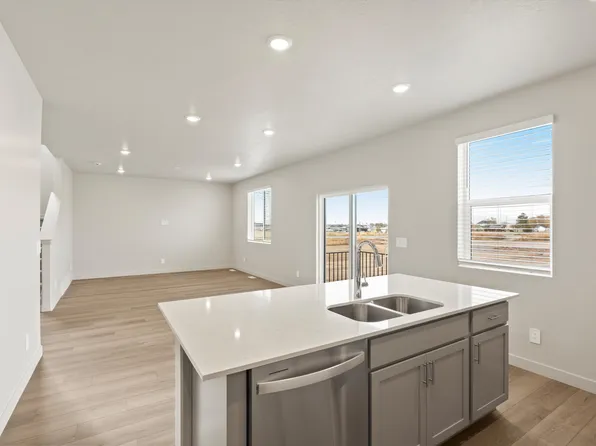907 N 260 E, Santaquin, UT 84655