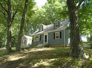 669 Bradley St, East Haven, CT 06512