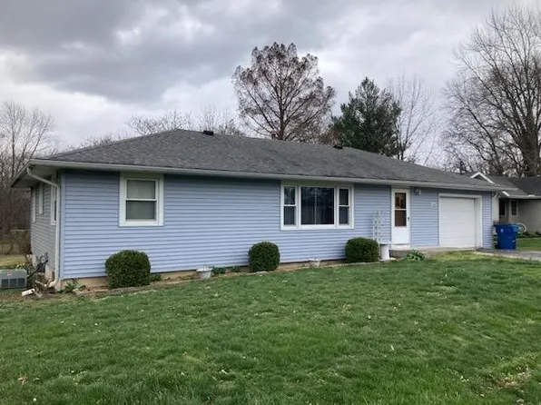 500 Stevens St, Newton, IL 62448