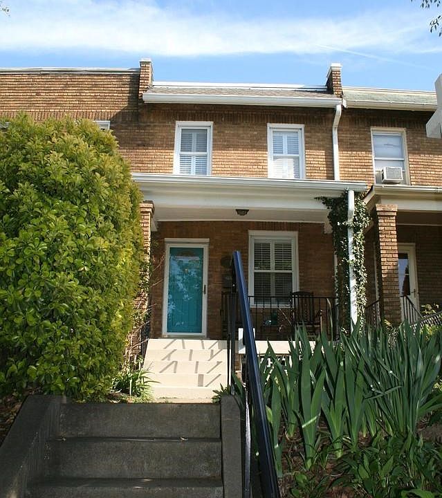 Welcome to 1535 N Carolina Ave NE