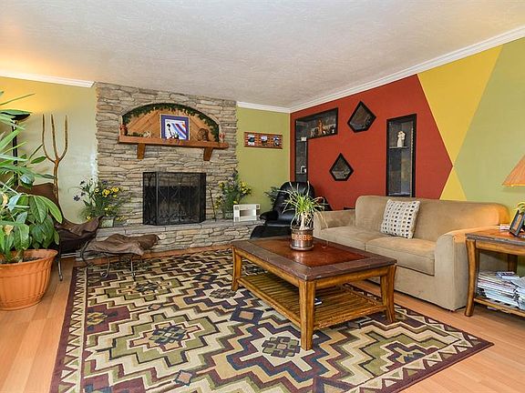 3rd image of 10922 S Whirlaway Ln