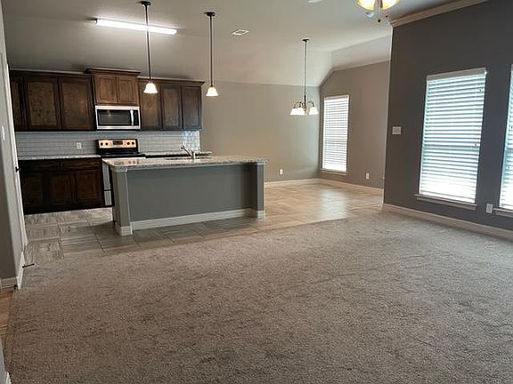 3rd image of 8903 Cheyenne Dr