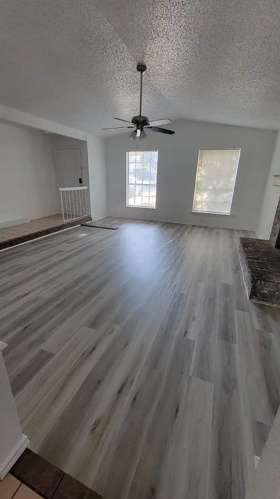 3 bed, 1562 sqft, $1,995 — Photo 2