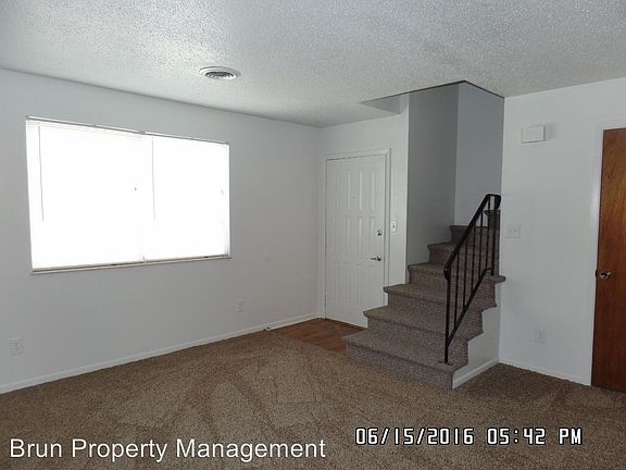 4th image of 1001 Flanders Ln APT 204