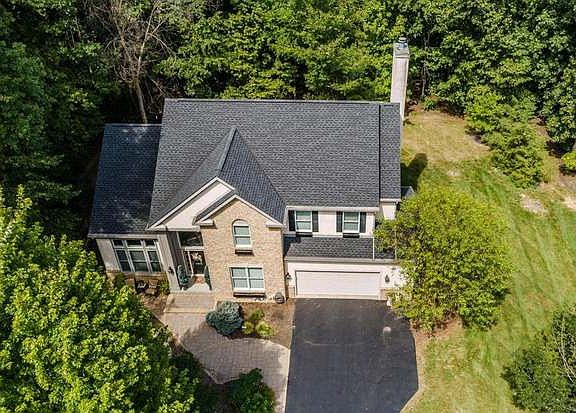 2nd image of 10400 Carmel Dr