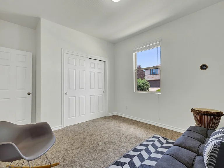 216 Mary Max Cir — Photo 16