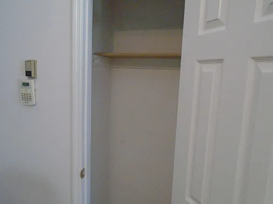 Rented by 18 REALTY | media 10