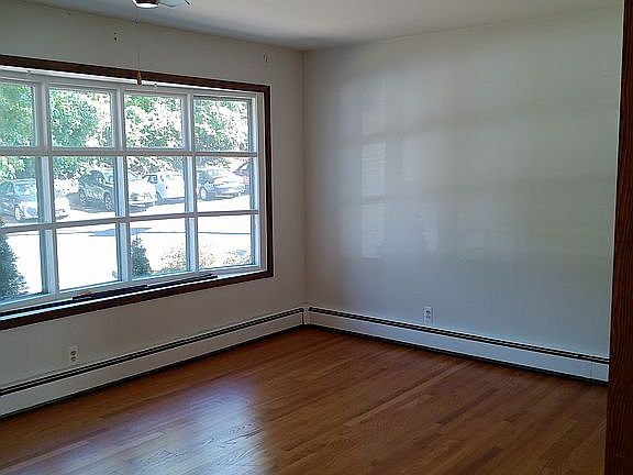 3rd image of 17 Fornelius Ave