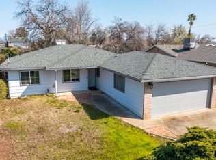 3416 Summit Dr, Redding, CA 96001