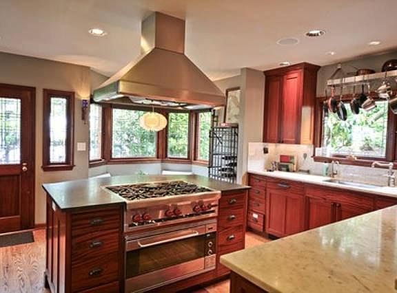 plenty of room to gather