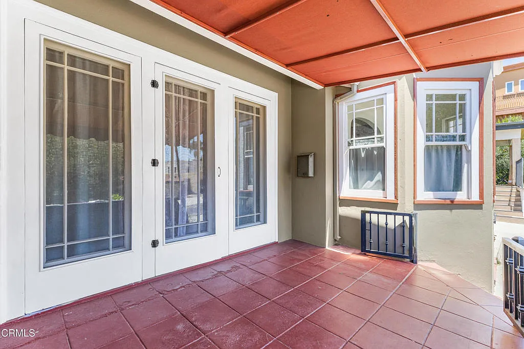 4 bed, 3.0 bath, 2088 sqft, $8,250 — Photo 3