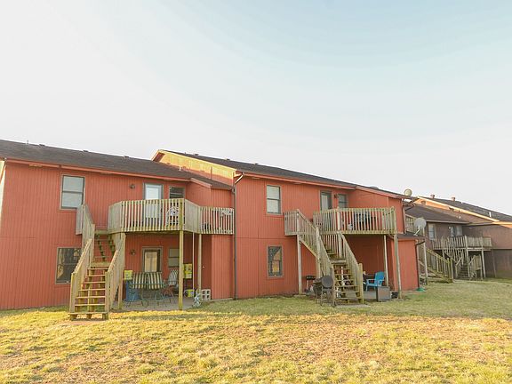 2nd image of 2504 Southridge Dr APT B