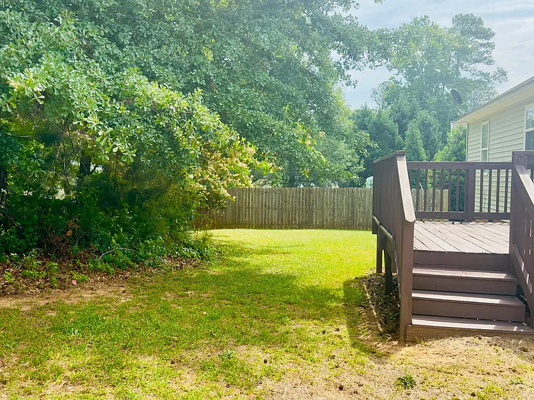 421 Barn View Ct — Photo 23