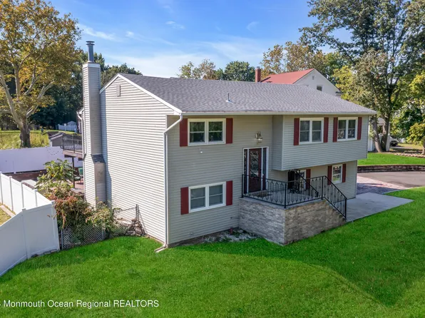 38 Poet Drive, Matawan, NJ 07747