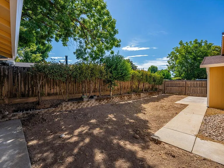 2863 Sandstone Dr — Photo 34