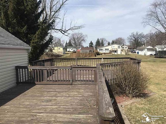 4th image of 846 Lotus Dr