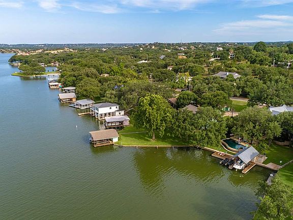 3rd image of 200 Blue Waters Dr