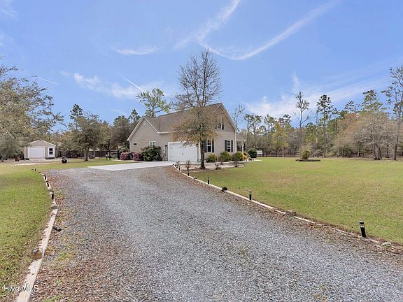 3rd image of 2000 Southport Lane