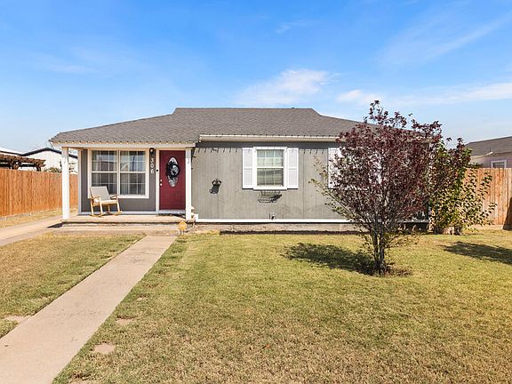 2nd image of 306 Conet Dr