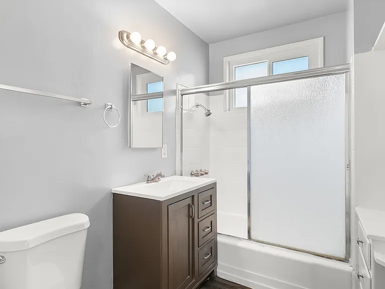 1577 Pine Avenue — Photo 20