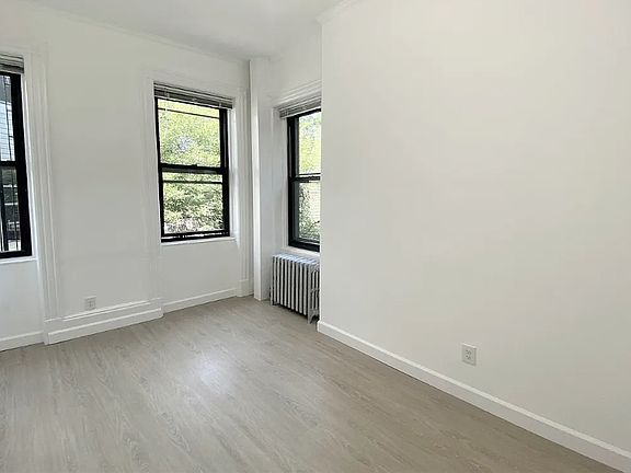 4th image of 202 Saint Nicholas Ave Floor 2
