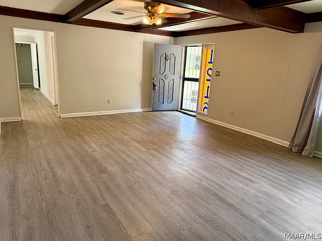 1216 Karen Rd — Photo 3