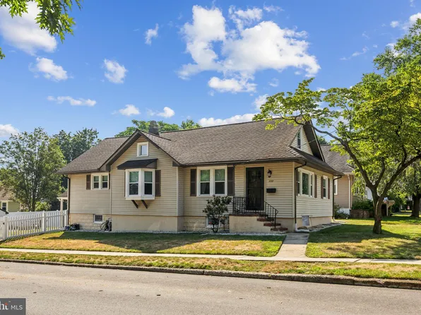 233 Cedarcroft Ave, Audubon, NJ 08106
