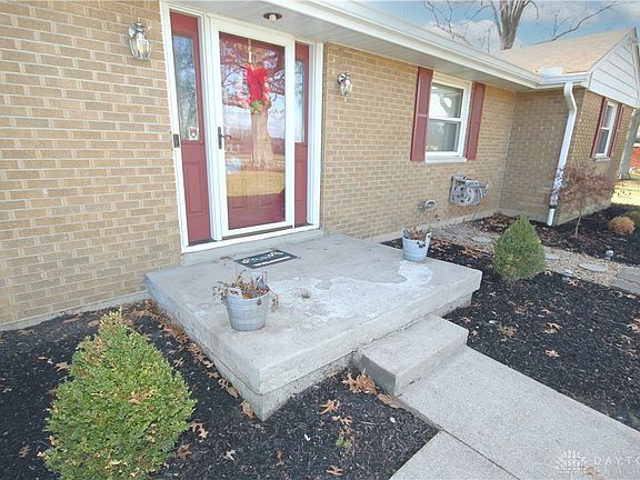 5th image of 930 McBurney Dr