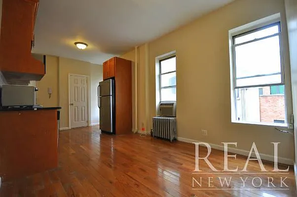 Rented by REAL New York | media 25