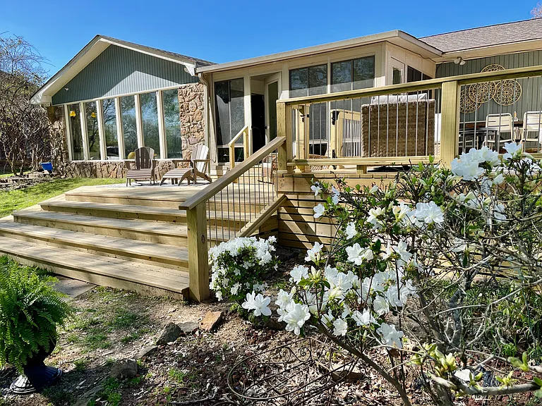 220 Swinging Bridge Dr — Photo 16