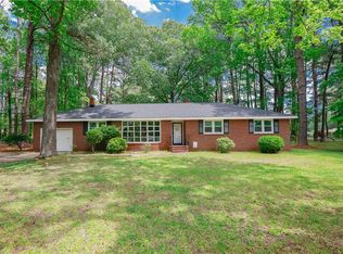 1416 Maharis Rd, Virginia Beach, VA 23455