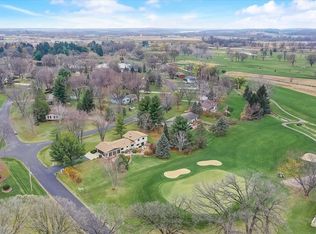 6595 S Oak Ln, Windsor, WI 53598