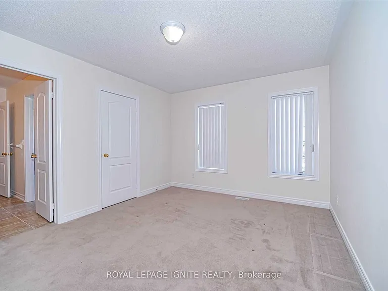 26 Ironshield Dr #UPPER — Photo 32