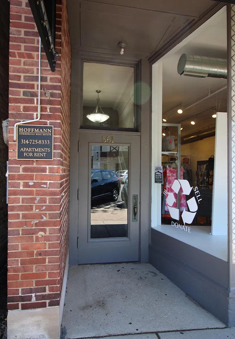 561 Lincoln Avenue — Photo 2