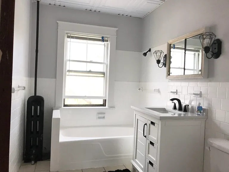 330 Main St #2 — Photo 9