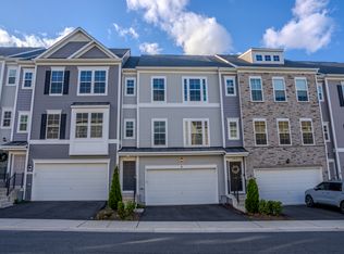 24067 Gumspring Kiln Ter, Sterling, VA 20166