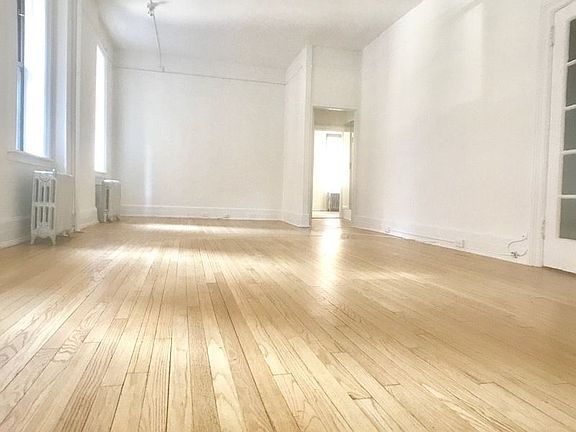 5th image of 821 Park Ave #2W