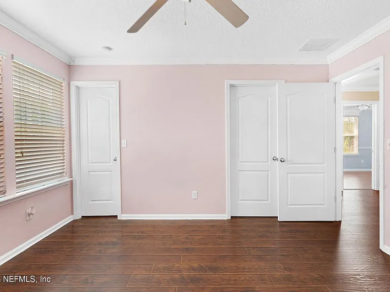 352 Silver Glen Ave — Photo 18