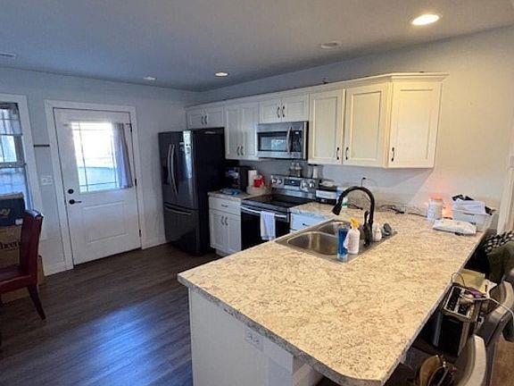 4th image of 2035 Chestnut St