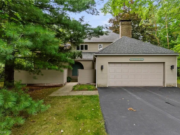 1337 Springwood Trce SE, Warren, OH 44484