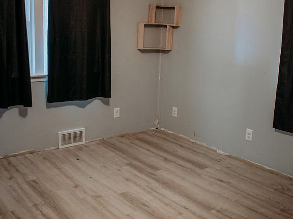 4th image of 531 S 6th St