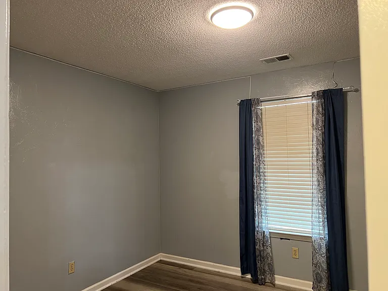 5827 Alexandria Ln — Photo 15